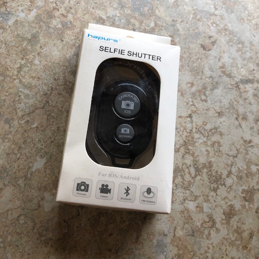 * 3/$20 * Selfie Shutter